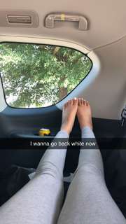 Queen Naija feet photo thumbnail