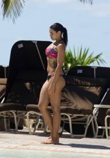 Jordin Sparks feet photo thumbnail