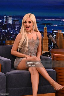 Camila Cabello feet photo thumbnail
