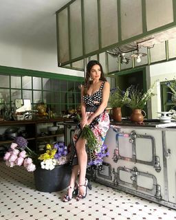 Severina Kojic feet photo thumbnail