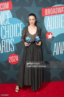 Rachel McAdams feet photo 3