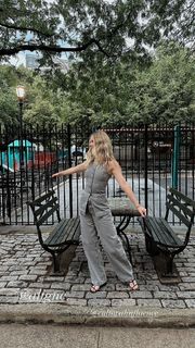 Annabelle Wallis feet photo 1