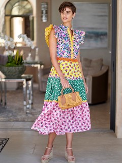 Taylor Hill feet photo thumbnail