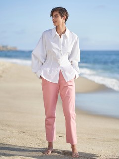 Taylor Hill feet photo thumbnail
