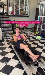 Kareena Kapoor feet photo thumbnail