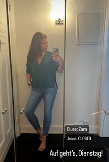Vanessa Blumhagen feet photo 2