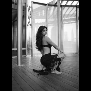 Disha Patani feet photo thumbnail