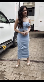 Jannat Zubair Rahmani feet photo thumbnail