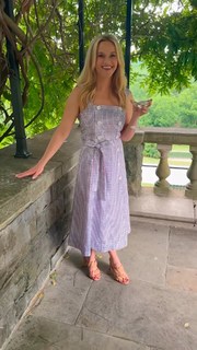 Reese Witherspoon feet photo thumbnail