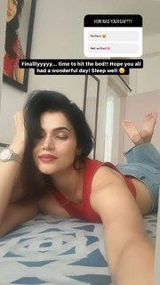Poonam Yadav feet photo thumbnail