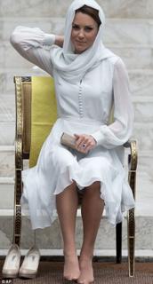 Catherine Princess of Wales feet photo thumbnail