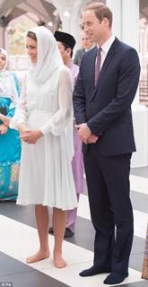 Catherine Princess of Wales feet photo thumbnail