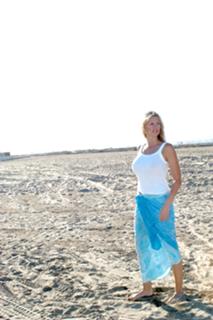 Natasha Henstridge feet photo thumbnail
