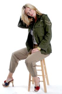 Natasha Henstridge feet photo thumbnail