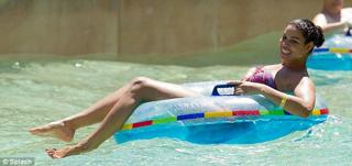 Jordin Sparks feet photo thumbnail