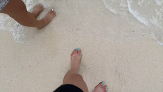 Rachel Ballinger feet photo thumbnail
