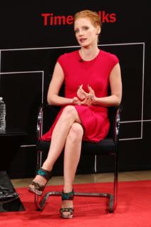 Jessica Chastain feet photo thumbnail