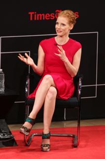 Jessica Chastain feet photo thumbnail