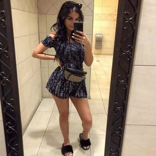 Alia Shelesh feet photo thumbnail