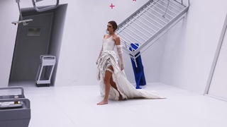 Taylor Swift feet photo thumbnail