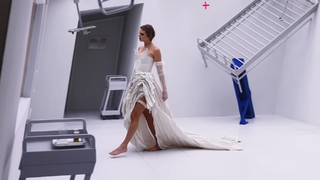 Taylor Swift feet photo thumbnail