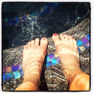 Nastia Liukin feet photo thumbnail