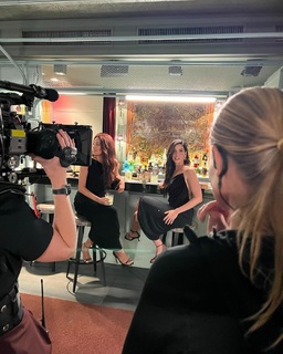 Shay Mitchell feet photo thumbnail