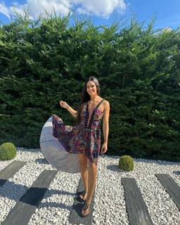 Cristina Pedroche feet photo thumbnail