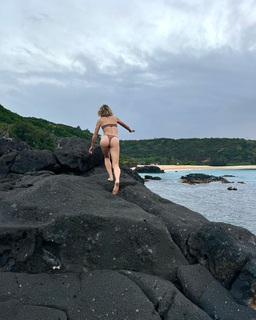 Charly Jordan feet photo thumbnail