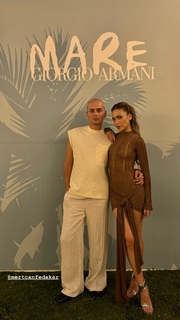 Duygu Özaslan feet photo thumbnail