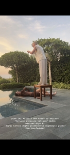 Duygu Özaslan feet photo thumbnail