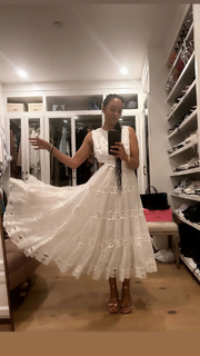 Tia Mowry feet photo thumbnail