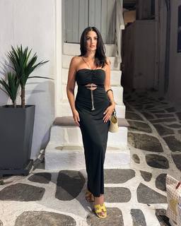 Dorra Zarrouk feet photo thumbnail