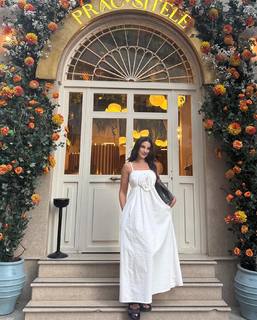 Dorra Zarrouk feet photo thumbnail