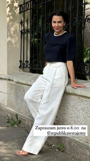 Anna Popek feet photo thumbnail
