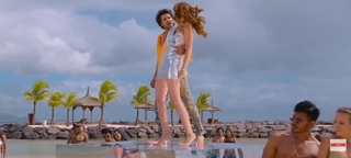 Kriti Sanon feet photo thumbnail