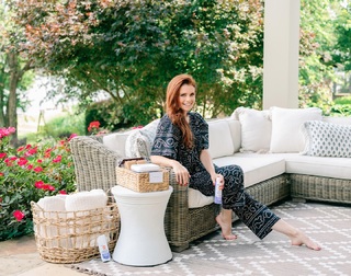 JoAnna Garcia Swisher feet photo 4