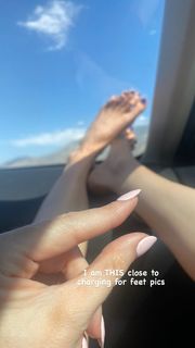 Portia Doubleday feet photo 2