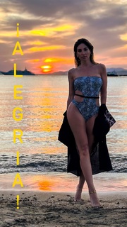 Athina Oikonomakou feet photo thumbnail