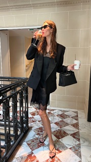 Karlie Kloss feet photo thumbnail