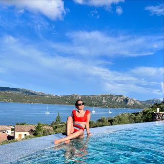 Caterina Balivo feet photo thumbnail