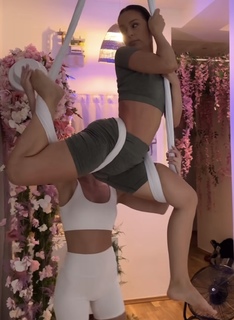 Paulina Sykut feet photo thumbnail