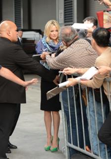 Kate Hudson feet photo thumbnail