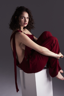 Lily James feet photo thumbnail