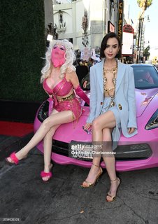 Lily Collins feet photo thumbnail