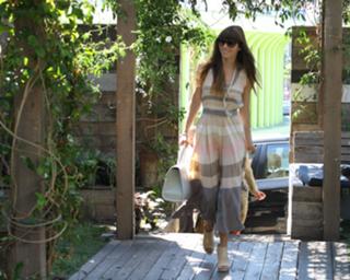 Jessica Biel feet photo thumbnail