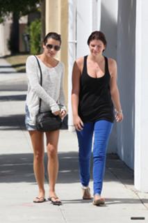 Lea Michele feet photo thumbnail
