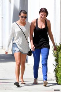 Lea Michele feet photo thumbnail