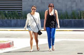 Lea Michele feet photo thumbnail