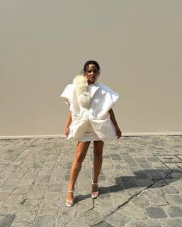 Christina Milian feet photo thumbnail